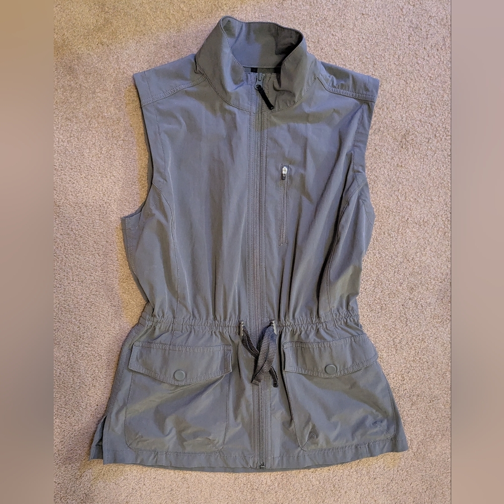 Ultimate Terrain Women's Hiking Cargo Vest Light To Mid Weight Gray Small